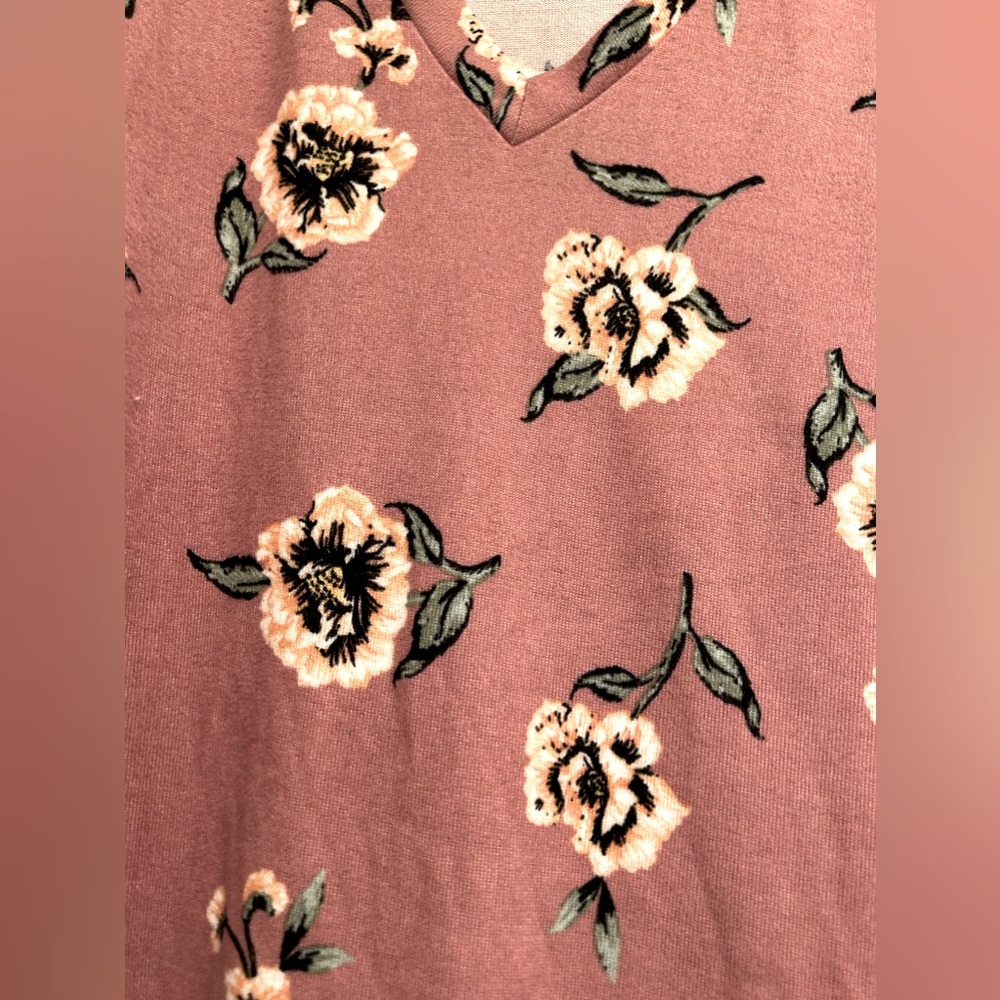 Very pretty rose long sleeve top very brush pink